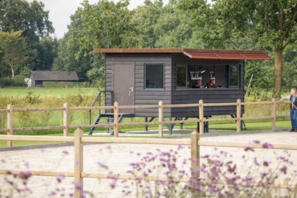 Paardenafsluiting - Rood Noors grenenhout met diamantkop - ligger
