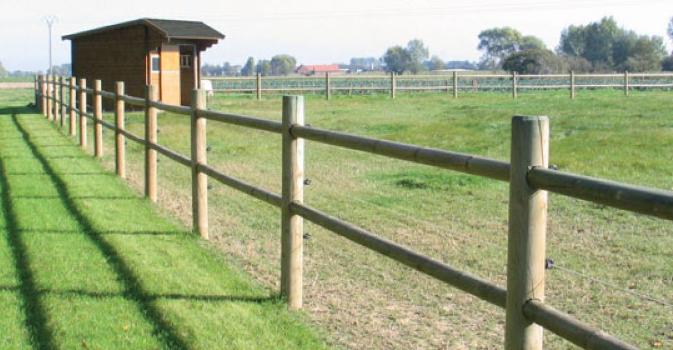 Paardenafsluiting: rond gefreesde ligger