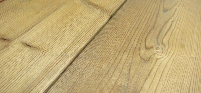 Lame de terrasse en bois résineux Thermowood