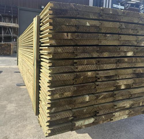 Planches à clin en pin impregné - pin rouge norvégien